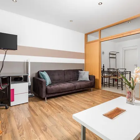 Apartamento Dezela With Two Balconies *